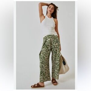Daily Practice by Anthropologie The montego pant wide leg zebra print Small